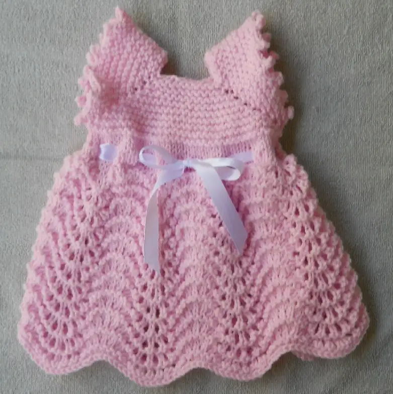 pembe-orgu-bebek-elbisesi2.webp