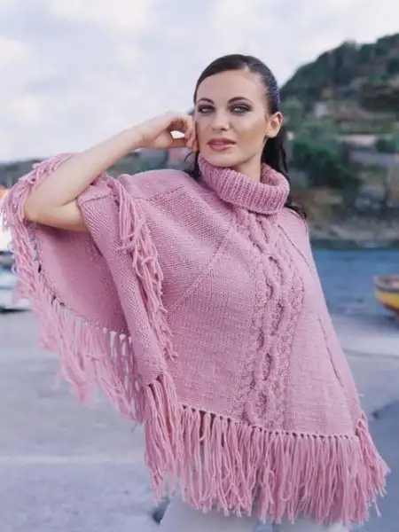 pembe-püsküllü-bayan-panco.webp