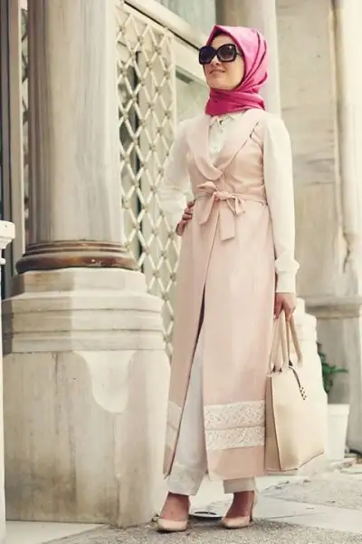 pembe-tesettur-elbise-kombini-yazlik.webp