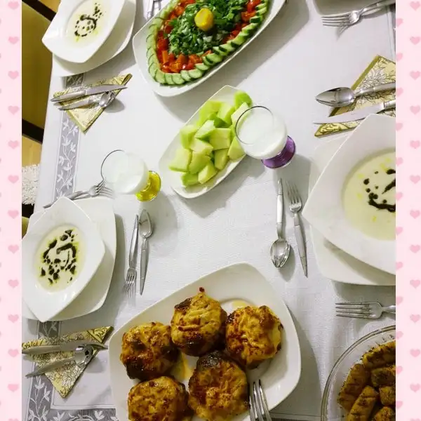 PhotoGrid_1496653056975.webp