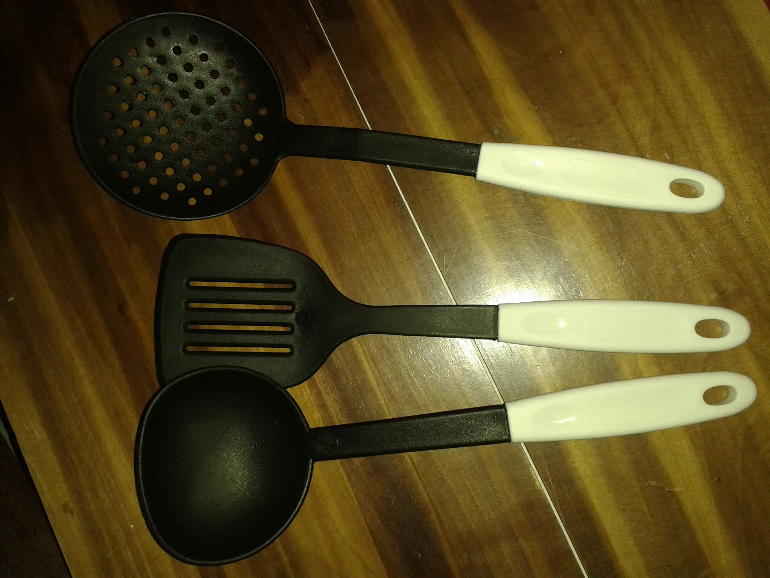 plastik kepçeler.webp