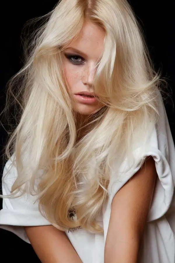 platinum-blonde-hair-and-makeup.webp