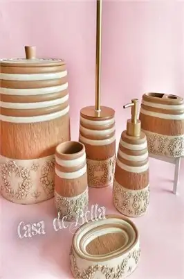 polyester-banyo-seti-cd9e.webp