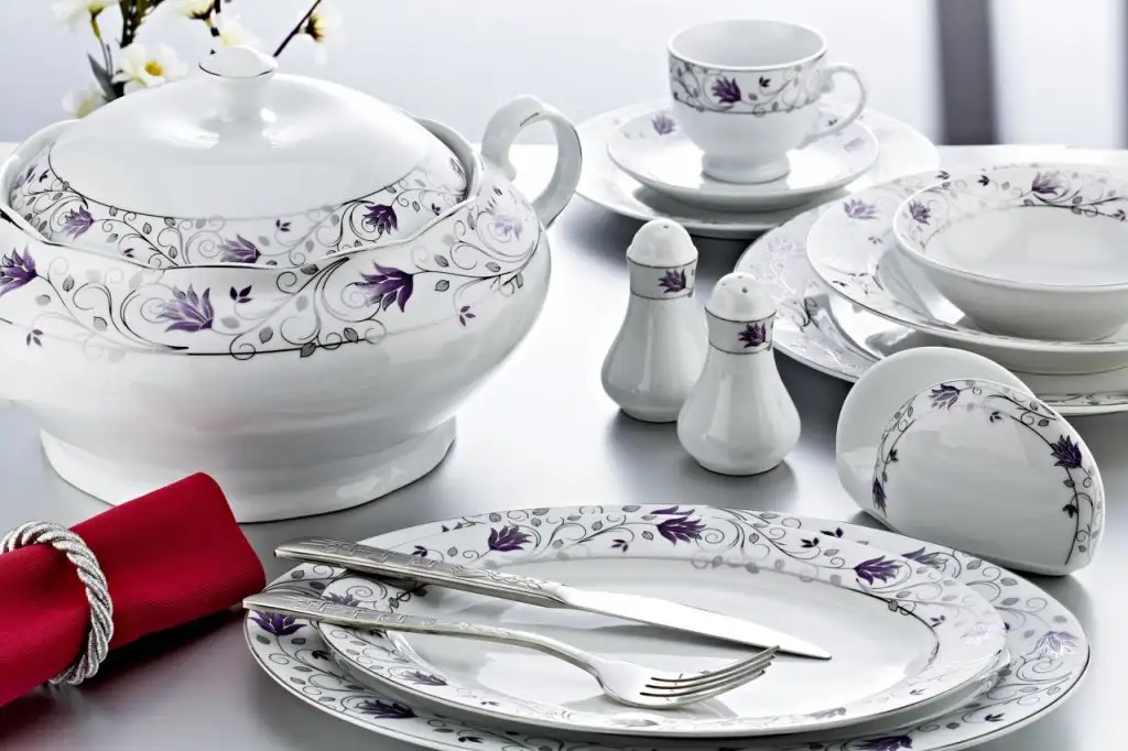 Porselen-yemek-takımları.webp
