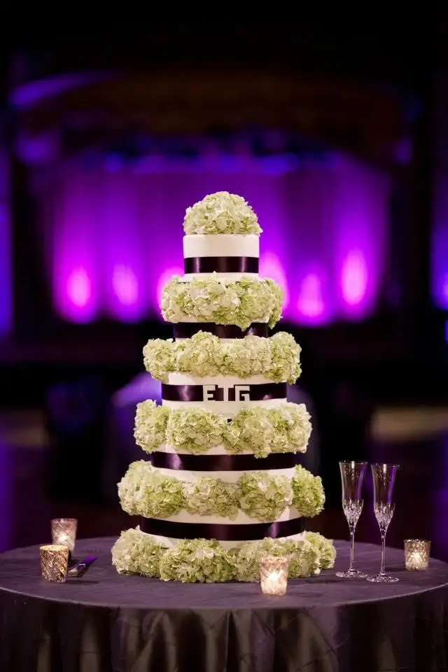 Purple-Wedding-Ideas-20.webp