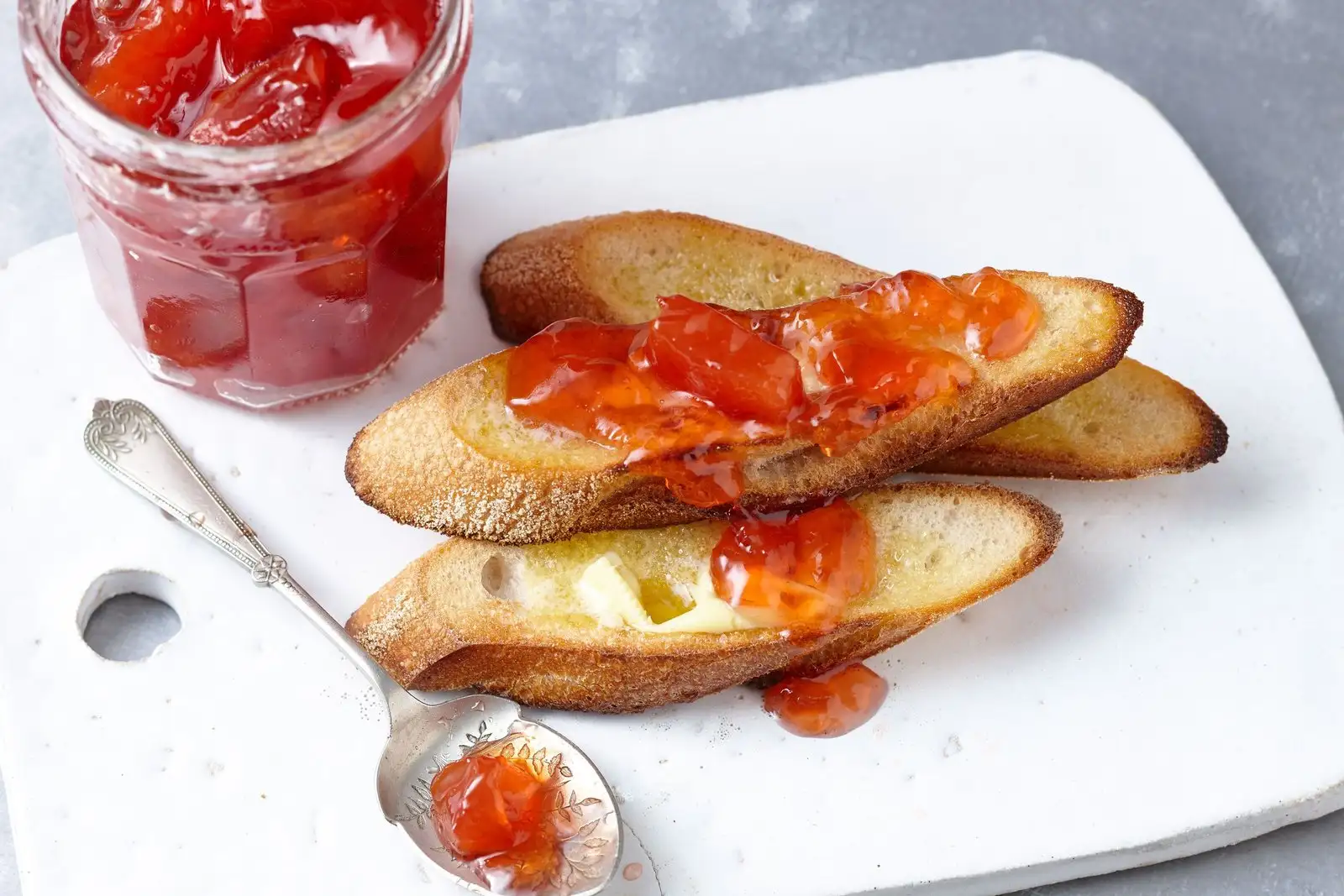 quince-jam-102675-1.webp