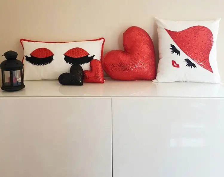 RED PILLOWS.webp