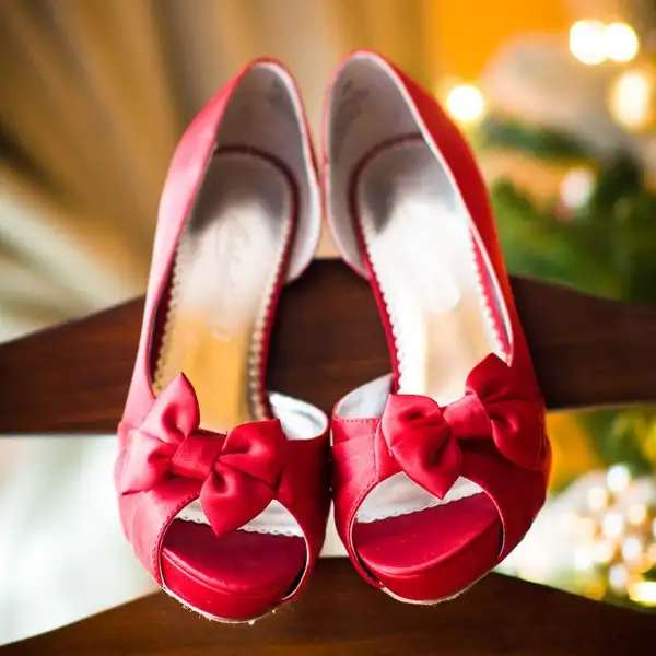 redshoes1.webp