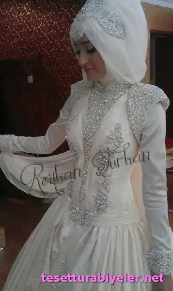 Reyhan-Turhan-Gelinlik-fiyatları-2014.webp