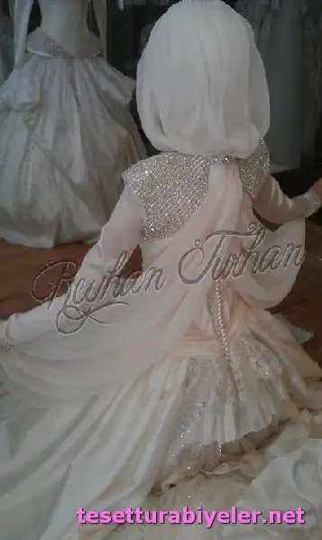 Reyhan-Turhan-Gelinlik-Modelleri-1.webp