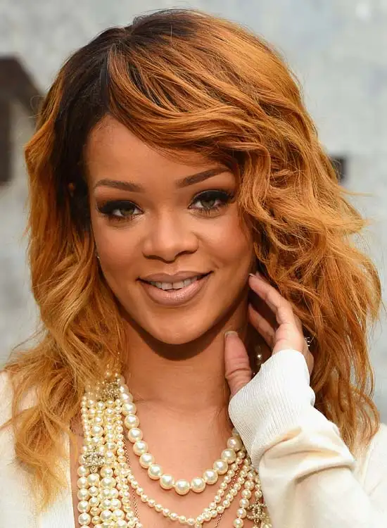 rihanna_dalgali_sac_modeli.webp