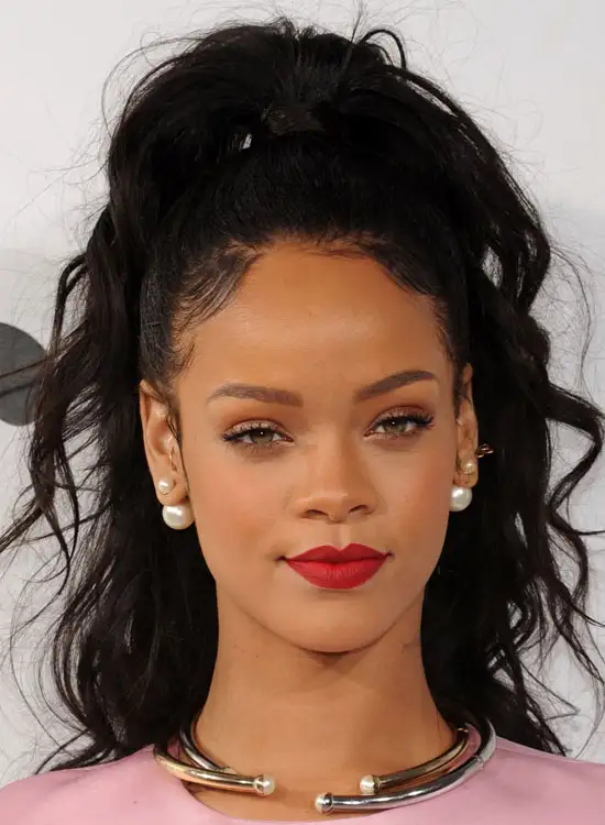 rihanna_en_guzel_sac_modeli.webp