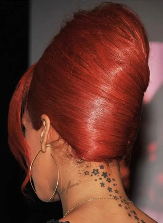 rihanna_fransiz_topuz_sac_modeli.webp