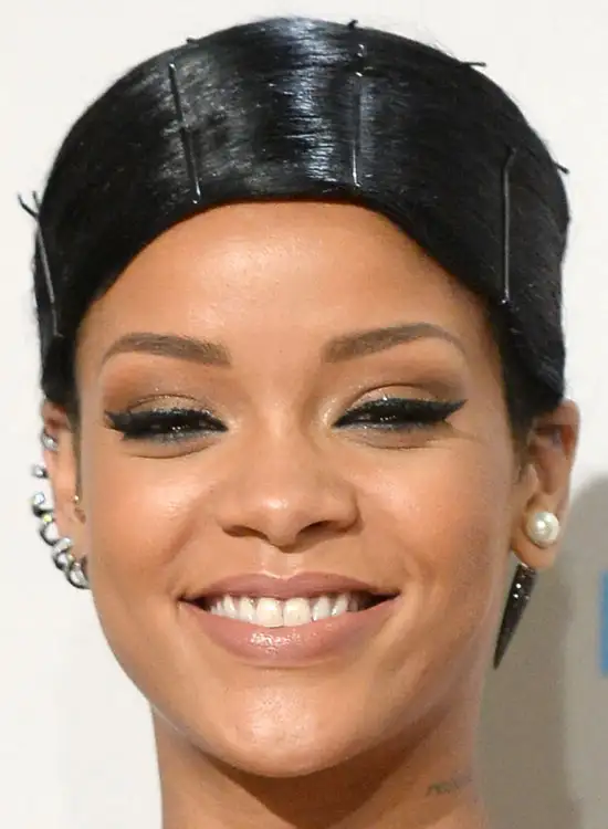 rihanna_sac_bandi.webp