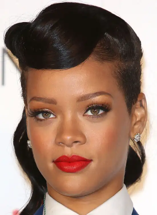 rihanna_sac_en_iyi_modeli.webp