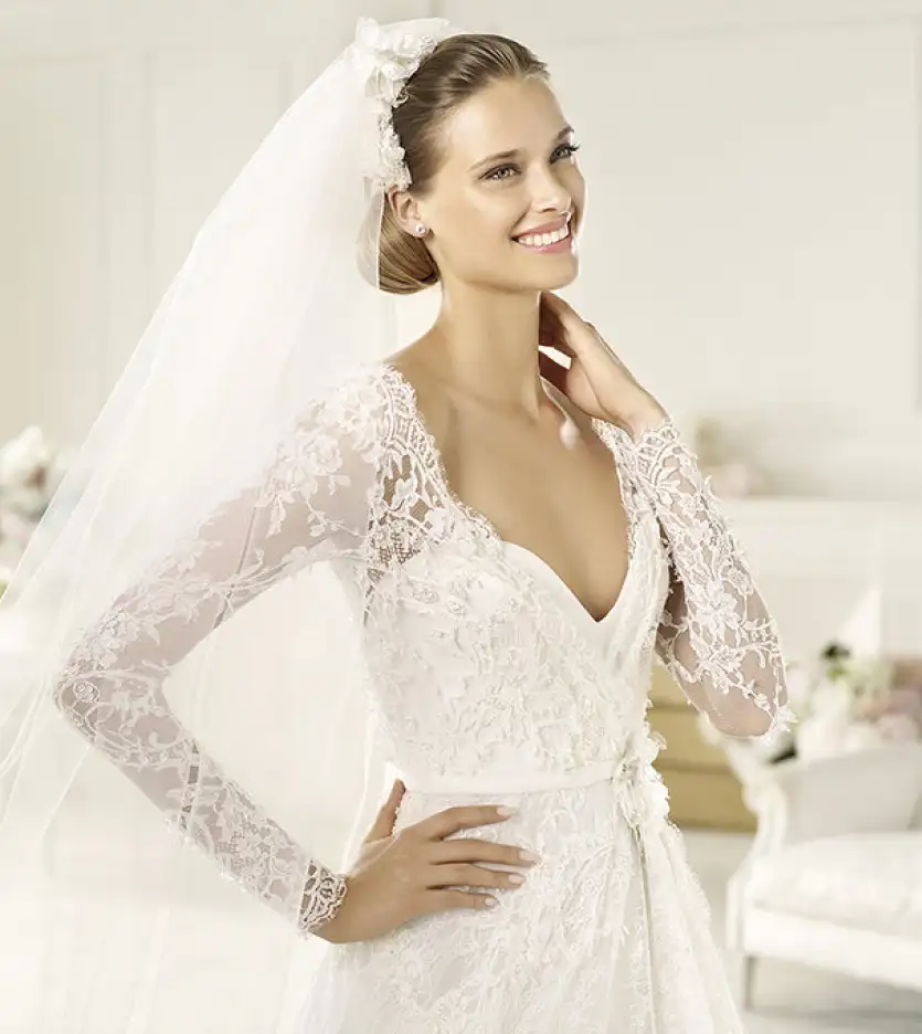robe-de-mariee-manche-longue.webp