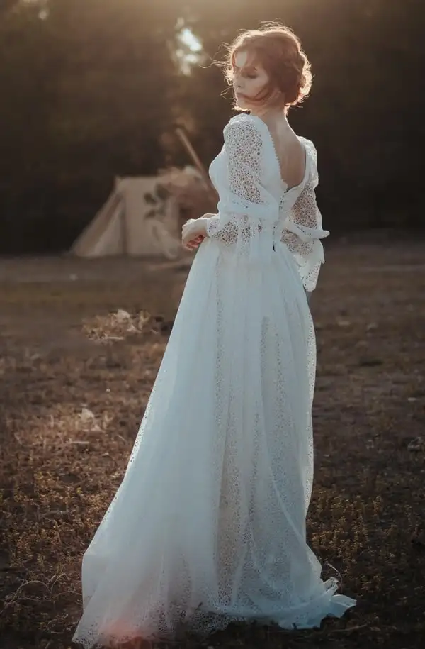 romantik-kare-yaka-dantel-gelinlik-203-90.webp