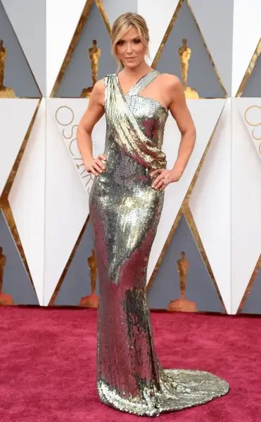 rs_634x1024-160228142823-634-2016-oscars-academy-awards-Debbie-Matenopoulos.webp