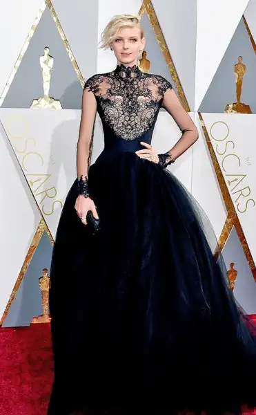 rs_634x1024-160228145925-634-dorith-mous-2016-oscars-academy-awards-mh-022816.webp
