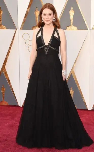 rs_634x1024-160228163603-634-2016-oscars-academy-awards-julianne-moore.webp