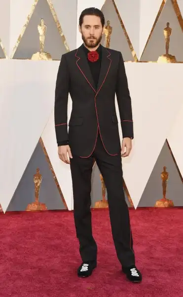 rs_634x1024-160228165015-634-jared-leto-2016-oscars-academy-awards-mh-022816.webp