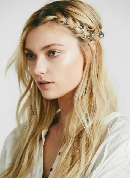 SAÇ-YÜZÜĞÜ-KULLANMANIZA-SEBEP-OLACAK-10-COOL-MODEL-4.webp