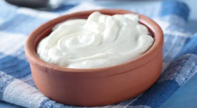 sac_yogurt_maskesi.webp