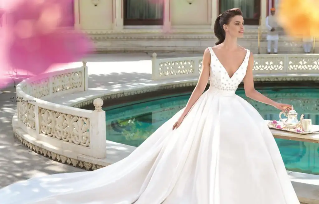 san-patrick-spring-2016-fashionbride-website-dresses-8.webp