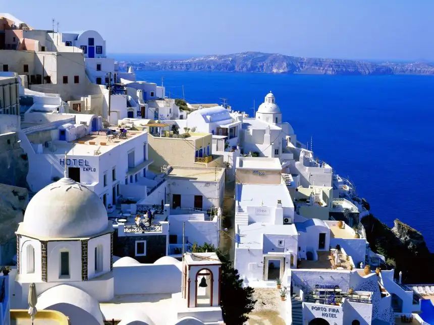 santorini-06.webp