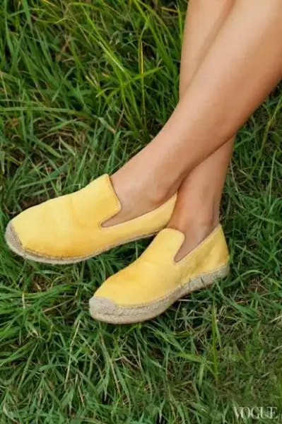 sarı-espadrilles-ayakkabı-modeli.webp