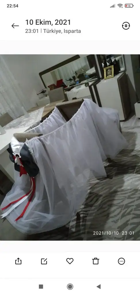 Screenshot_2021-12-25-22-54-12-034_com.miui.gallery.webp
