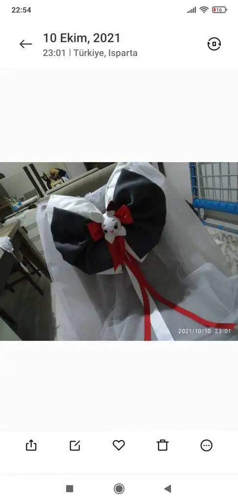 Screenshot_2021-12-25-22-54-18-274_com.miui.gallery.webp