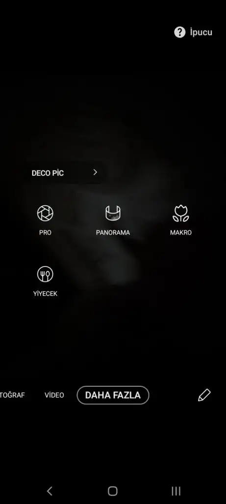 Screenshot_20210413-225149_Camera.jpg