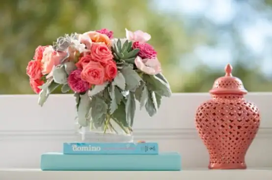 sea-inspired-summer-terrace-decor-in-coral-and-aqua-6-554x368.webp