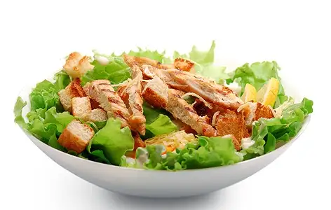 sezar-salata.webp