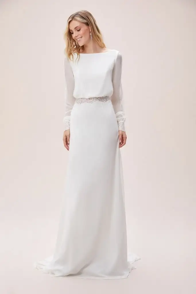 sifon-uzun-balon-kollu-dar-kesim-gelinlik-2022-koleksiyonu-oleg-by-oleg-cassini-13915-65-B.webp