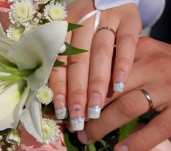silver-wedding-nail-design.webp