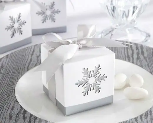 silver-winter-wedding-decoration18.webp