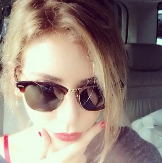sinem-kobal (38).webp