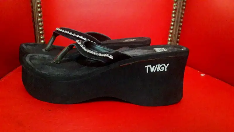 siyah twigy (2).webp