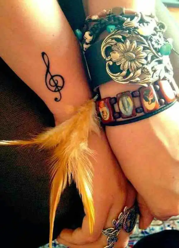small-chic-tattoo149.webp