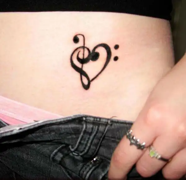 small-chic-tattoo247.webp