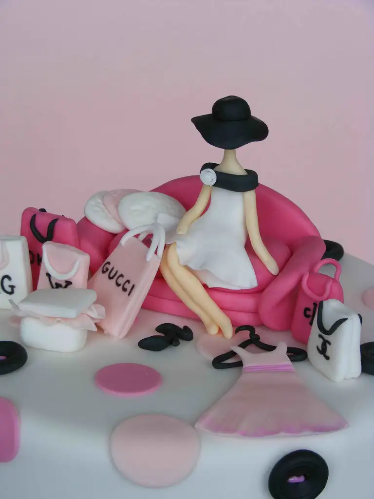 Sofa-Cakes-10.webp