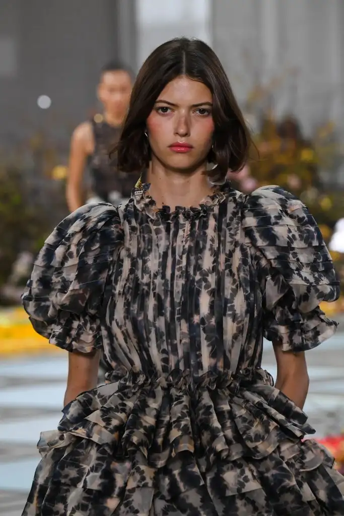 sonbahar_2023_sac_trendleri_modasi_modelleri (17).webp