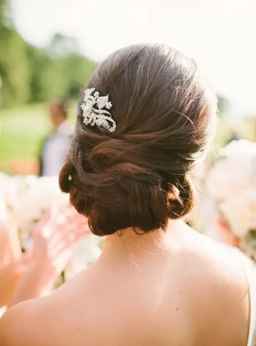 steal-worthy-wedding-hairstyles-19-500x676.webp