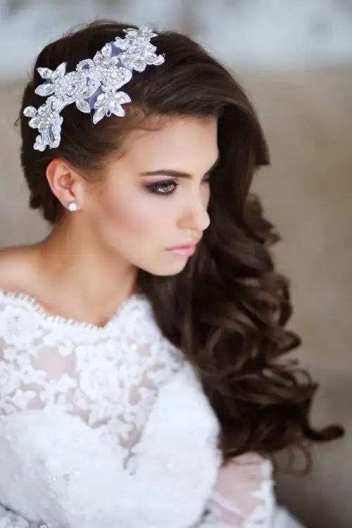 steal-worthy-wedding-hairstyles-8-500x750.webp