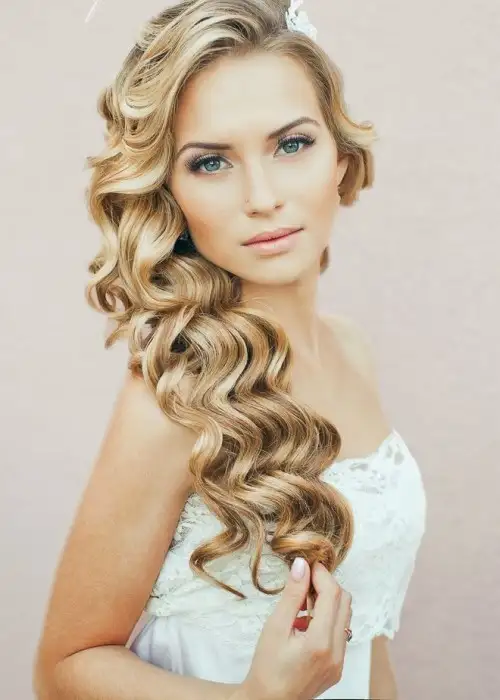 steal-worthy-wedding-hairstyles-9-500x700.webp