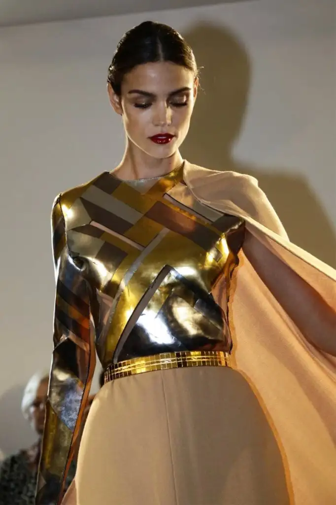 Stephane-Rolland-Couture-FW15-Paris-2825-1436280897-bigthumb.webp