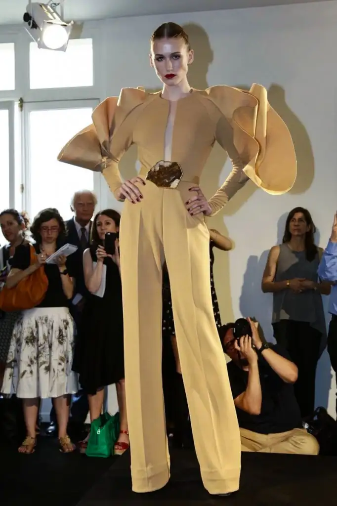 Stephane-Rolland-Couture-FW15-Paris-2829-1436280933-bigthumb.webp