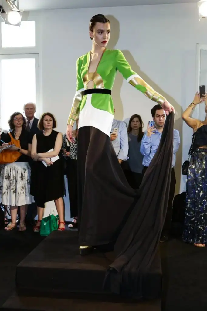 Stephane-Rolland-Couture-FW15-Paris-2894-1436281393-bigthumb.webp